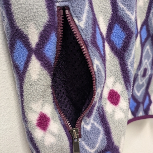 Patagonia Synchilla Gray/Purple Fleece Hooded Jacket sz XS Geometric Cozy - Picture 8 of 11